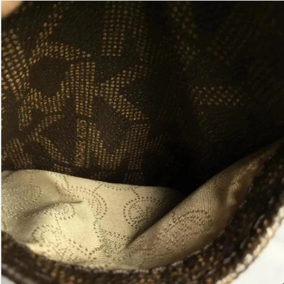 Michael Kors Jet Set Large Studded Backpack Brown - Picture 9 of 11